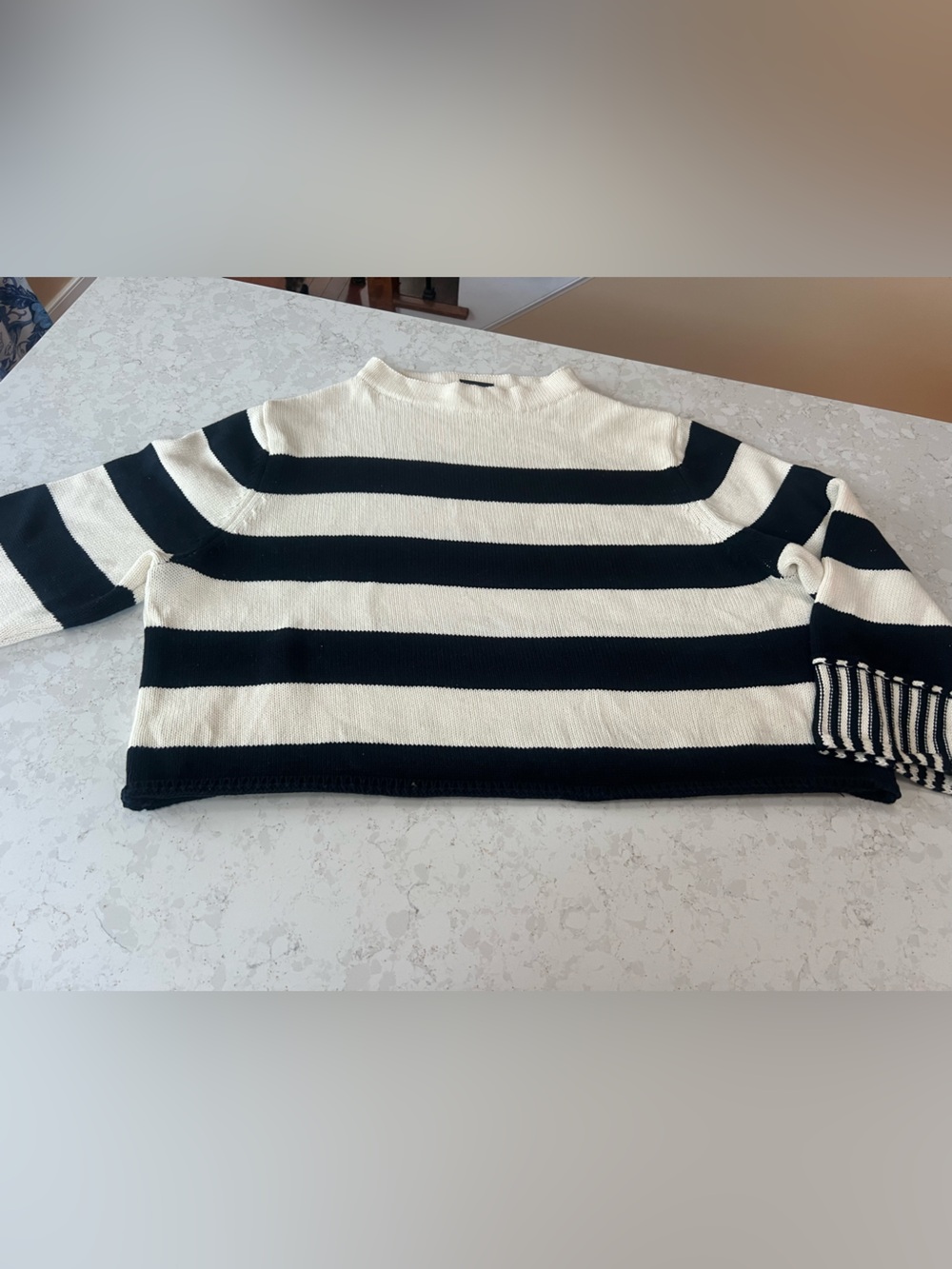 Striped Crew Neck Sweater - Black & White
